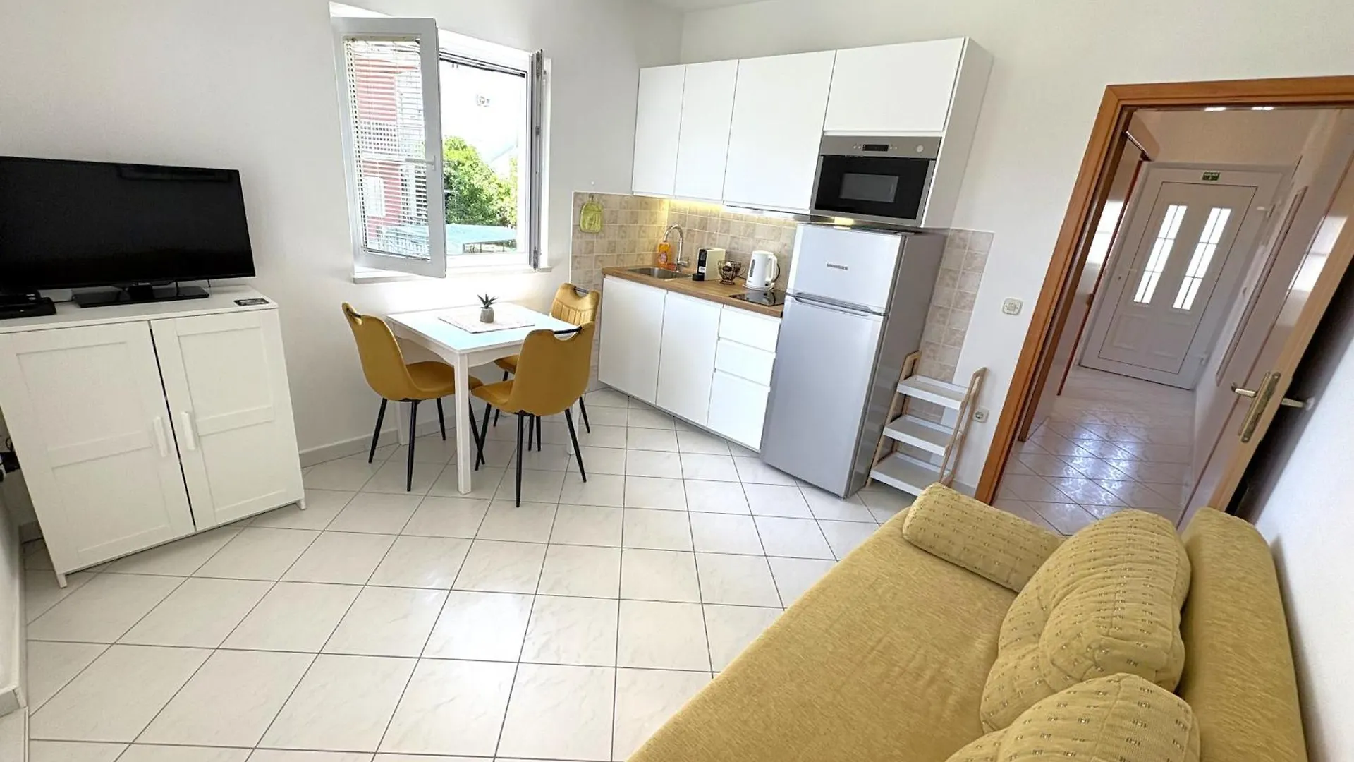Apartments Vito Trogir