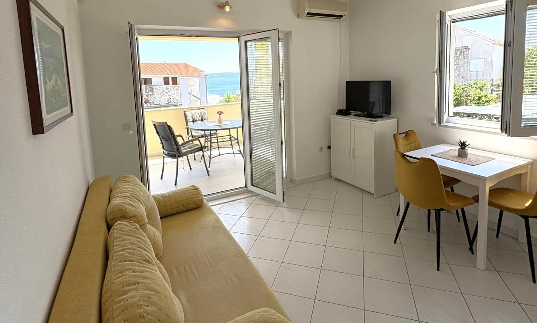 Apartments Vito Trogir 0*,